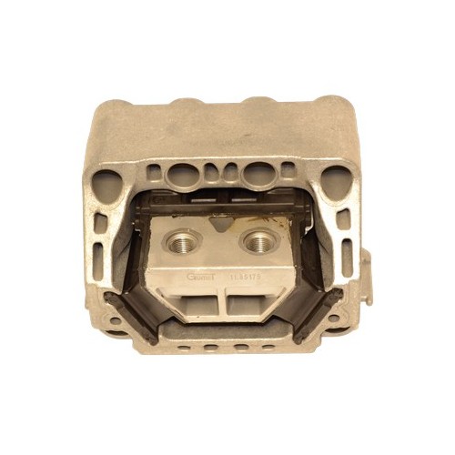 Engine mounting, rear